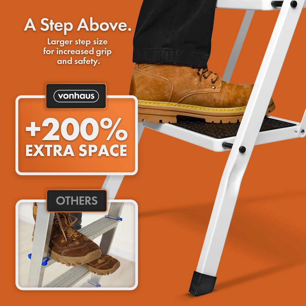 Steel 3 Step Ladder - White
